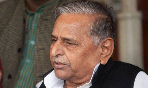 Secularist Mulayam Singh bats for cow killing ban