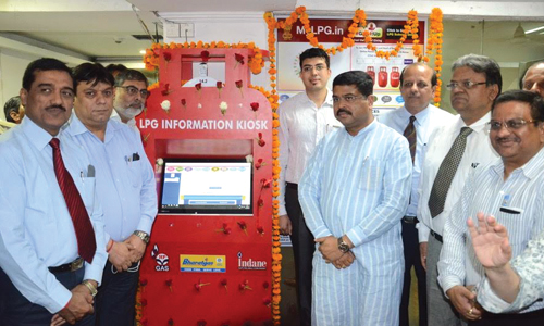 Dharmendra launches LPG Kiosk