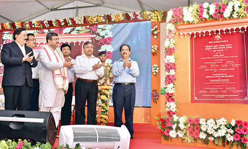 Dharmendra Pradhan launchs commencement of PNG supply in Bhubaneswar