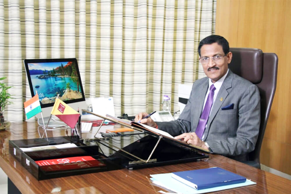 Navin Chandra Pandey takes charge as Director (T&FS), ONGC