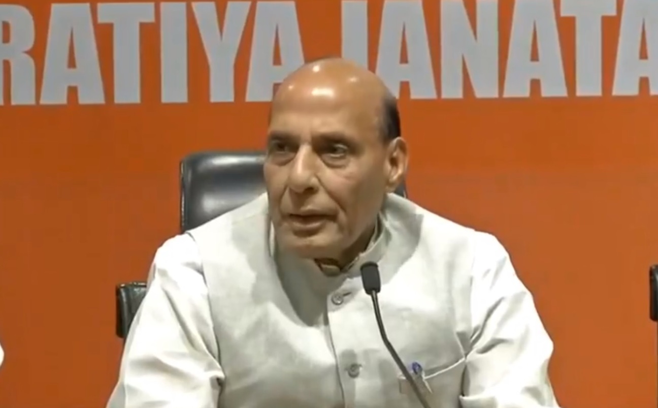 Those created fear among minority for vote bank are  real 'Divider in Chief', says HM Rajnath Singh