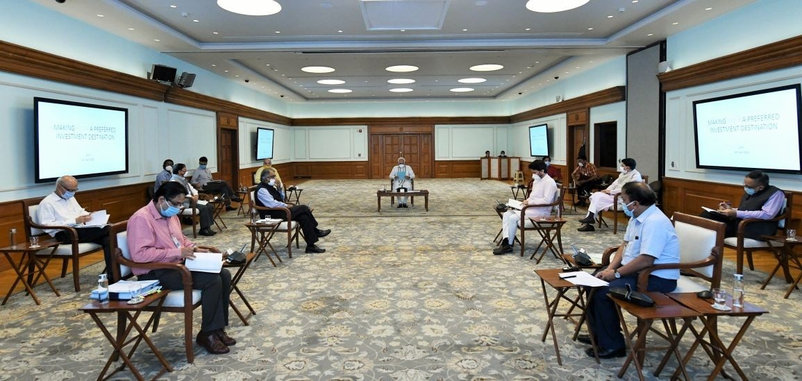 PM discusses about bringing reform in education 