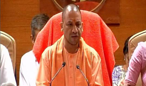 Auraiya accident: CM Yogi Adityanath directs all DMs to seige trucks carrying the migrant labourers