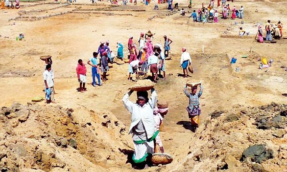 Centre allocates Rs. 1,01,500 crore under MGNREGA