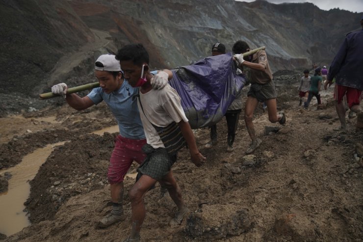 162 killed in Myanmar Jade mine collapse