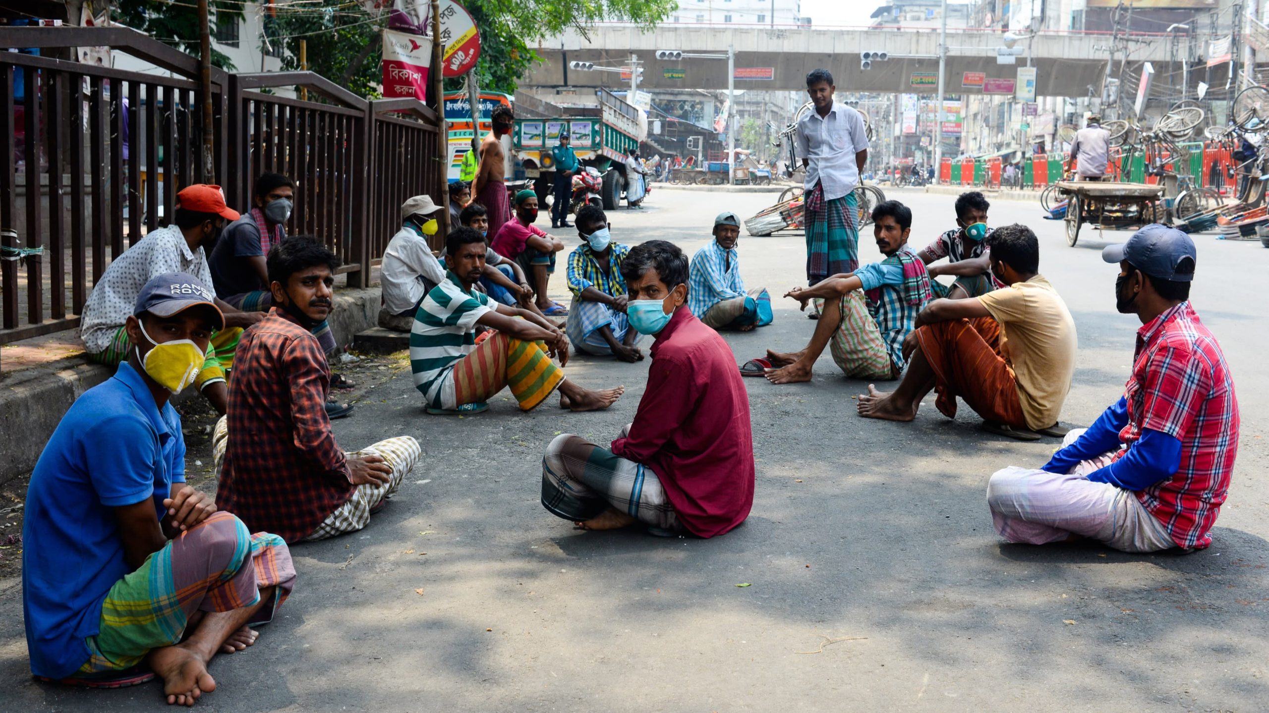 Bangladesh govt orders strict implementation of mask wearing in public places