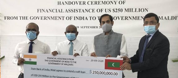 India extends 250 million dollars support to Maldives