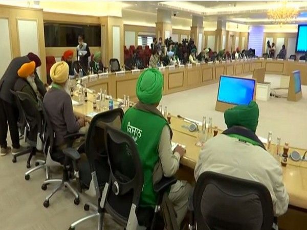 10th round of talks between govt and  farmers' unions to be held tomorrow