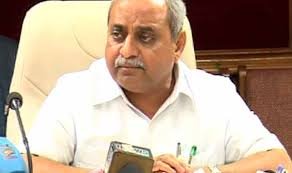 Gujarat deputy CM Nitin Patel launches '#GujaratBudget' mobile application at Gandhinagar. App will have five different sections, comprising budgetary allocations for 27 departments, budget highlights, finance Minister's speech, important aspects of budget & news coverage of it.