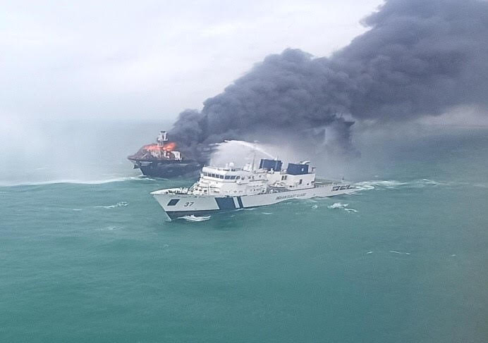 Indian Coast Guard efforts in full swing to douse the fire onboard MV X-Press Pearl off Colombo