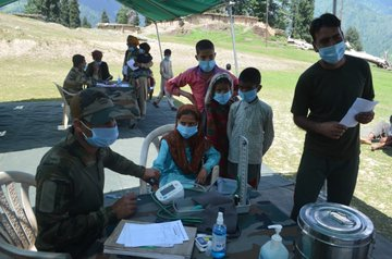 Jammu & Kashmir: To foster goodwill & unity, the Indian Army organized a Medical Camp for villages along the LoC. The locals benefited from diagnosis & medicines at the doorstep.