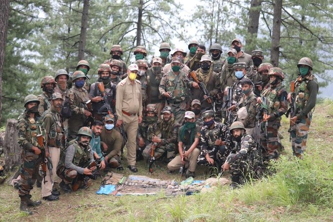 In a major breakthrough ahead of the Independence Day, combined security forces of the Indian Army, @JmuKmrPolice, & @DGSSB recovered a large cache of arms and ammunitions from the Sarola Forest, Doda