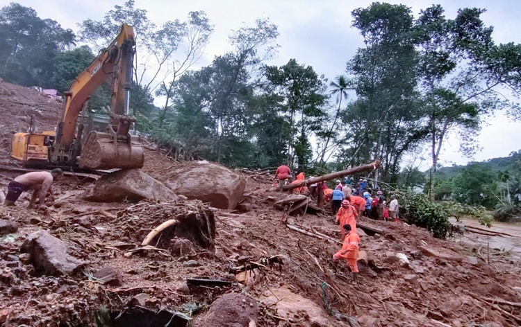 Relief and rescue operations in full swing in Kerala; PM Modi discusses situation with CM