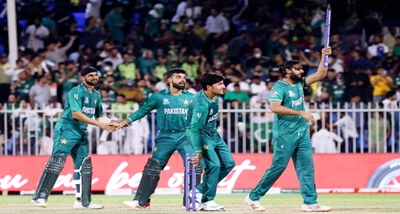 Pakistan beat New Zealand by 5 wickets; South Africa defeat West Indies by 8 wickets in Super-12 stage of T-20 World Cup