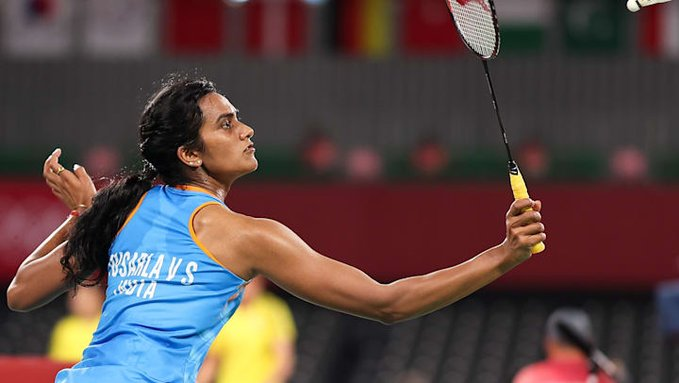 French Open 2021: Indian shuttler @Pvsindhu1  will face Japan's Sayaka Takahashi in the semi final match today.