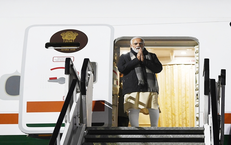 Prime Minister Narendra Modi arrives in Glasgow to participate in World Leaders Summit on COP26