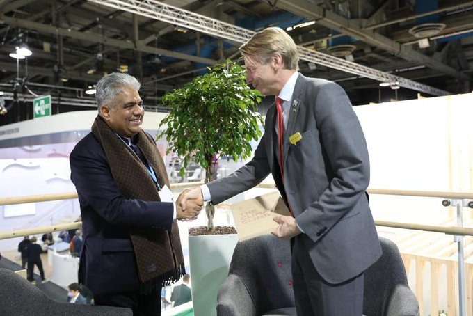 Union Minister  @byadavbjp  met Swedish Deputy PM and Environment Minister Per Bolund on the sidelines of  @COP26 . India and Sweden, supported by WEF, came together at the 2019 UN Climate Action Summit to launch the LeadIT, an initiative for a transition of hard-to-abate industrial sectors.