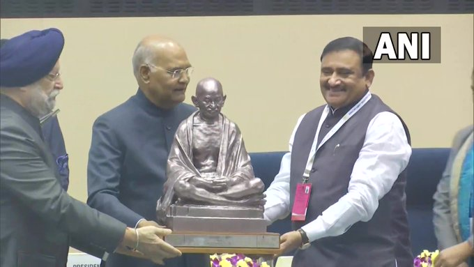 President Ram Nath Kovind confers Indore the cleanest city award for the 5th consecutive year, at Swachh Survekshan Awards 2021