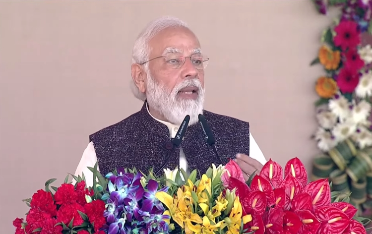 Govt to open at least one Medical College in each district of country says PM Modi; Unveils several development projects in UP's Gorakhpur