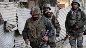 One unidentified terrorist has been killed in an encounter between terrorists and security forces in Mumanhal locality of Arwani area in Anantnag, Jammu & Kashmir.