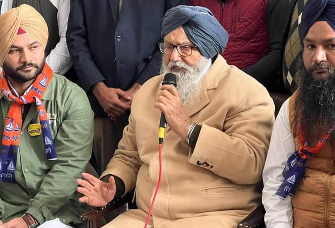 Former Chief Minister of punjab Prakash Singh Badal told the media that congress government totally failed to provide security to Prime Minister.