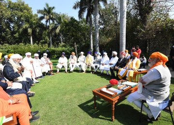 This morning, I met a wide range of people from the Sant Samaj and Sikh community. These are distinguished individuals who are at the forefront of popularising Sikh culture and serving society.