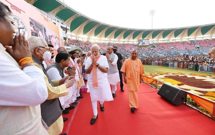 Yogi Adityanath takes oath as CM of Uttar Pradesh for second consecutive term