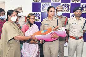 Andhra Pradesh | Police bust a newborn child trafficking racket, arrests 11 persons for selling 7 times a three-month-old baby girl in Guntur district