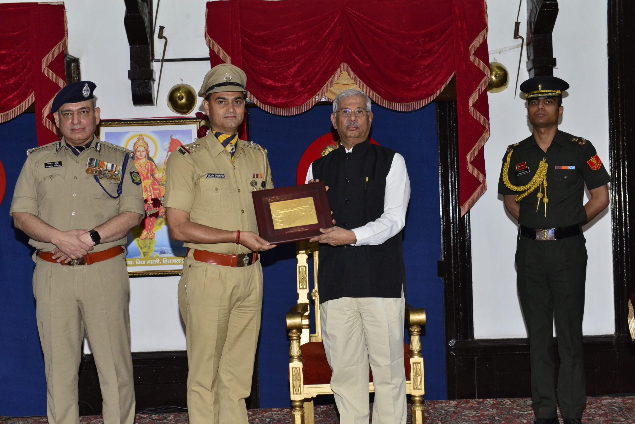 Himachal Governor honours ‘Harmony of the Pines' Police Orchestra with Prernastrot Puraskar