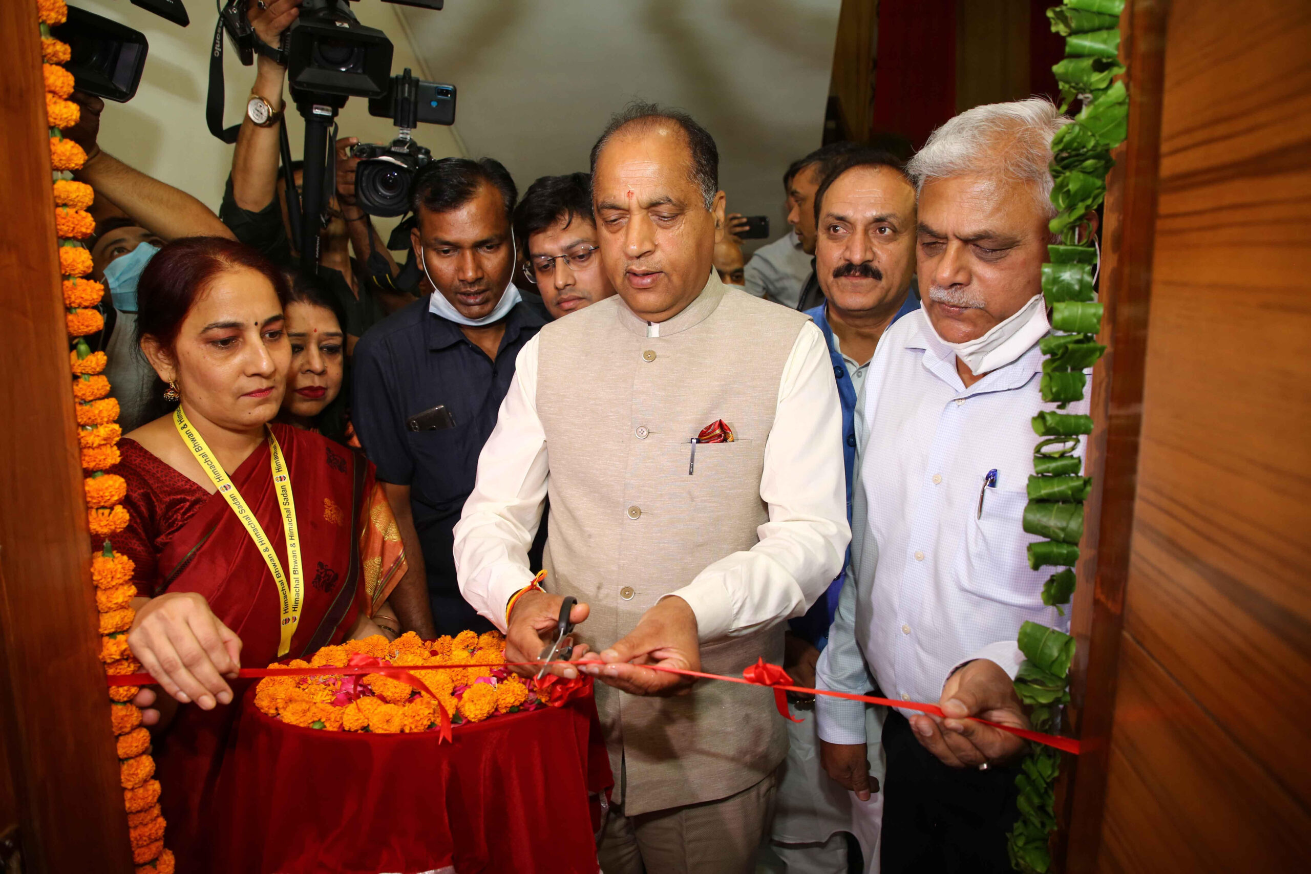 Himachal CM inaugurates State Media Centre at New Delhi