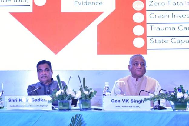 Union Minister  @nitin_gadkari  has stressed on sensitization of stakeholders for collectively addressing issues regarding Road Safety at an event organized on Monday by NHAI/MORTH in collaboration with SaveLIFE Foundation (SLF).