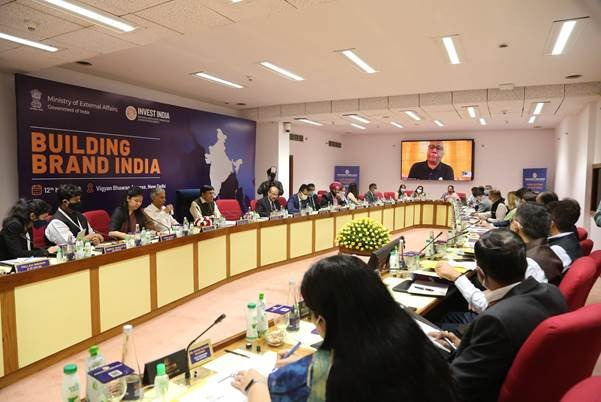 Union Minister  @mansukhmandviya  addresses the roundtable conference with senior IFS Officers on Building Brand India at Vigyan Bhawan, New Delhi.