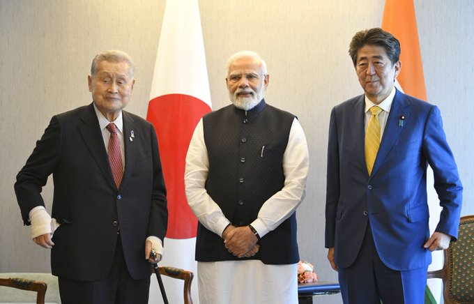 Former Prime Ministers of Japan, Yoshihide Suga, Shinzo Abe, and Yoshiro Mori called on by PM  @narendramodi  today. PM is also set to soon meet Japanese Prime Minister Fumio Kishida.