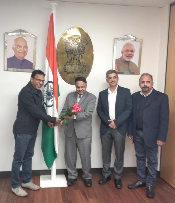 Satish Nair, President, Indian Society of WA met with Indian Consul General to Perth Amarjeet Singh Takhi at Consulate.  The Consul General is looking forward to closely work with the Indian Diaspora in Western Australia & Northern Territory.