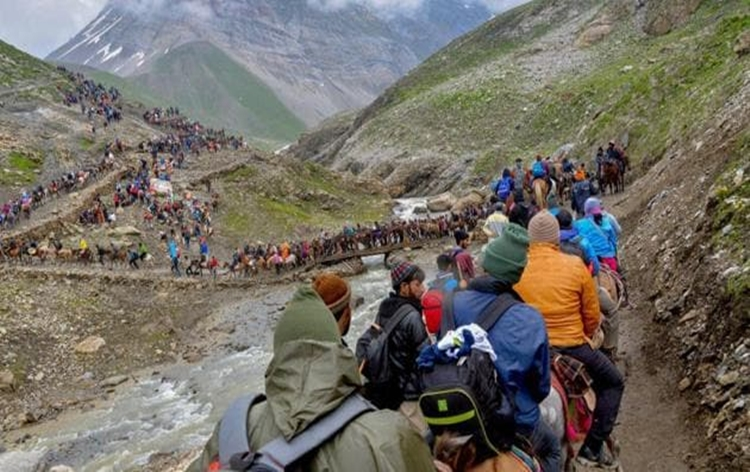 Amarnath Yatra resumes from Baltal route in Jammu and Kashmir