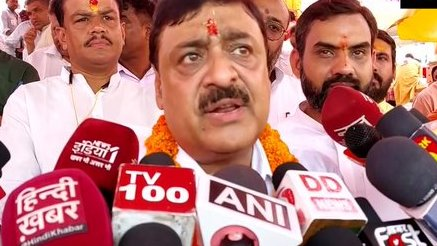 Uttarakhand: Meat shops on the Kanwar yatra route will remain shut while liquor-store counters facing the road will open in the opposite direction...About 4 crore Kanwar yatris expected: Haridwar DM Vinay Shankar Pandey