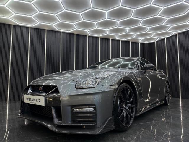Nissan GT-R Premium Edition Semi-Auto