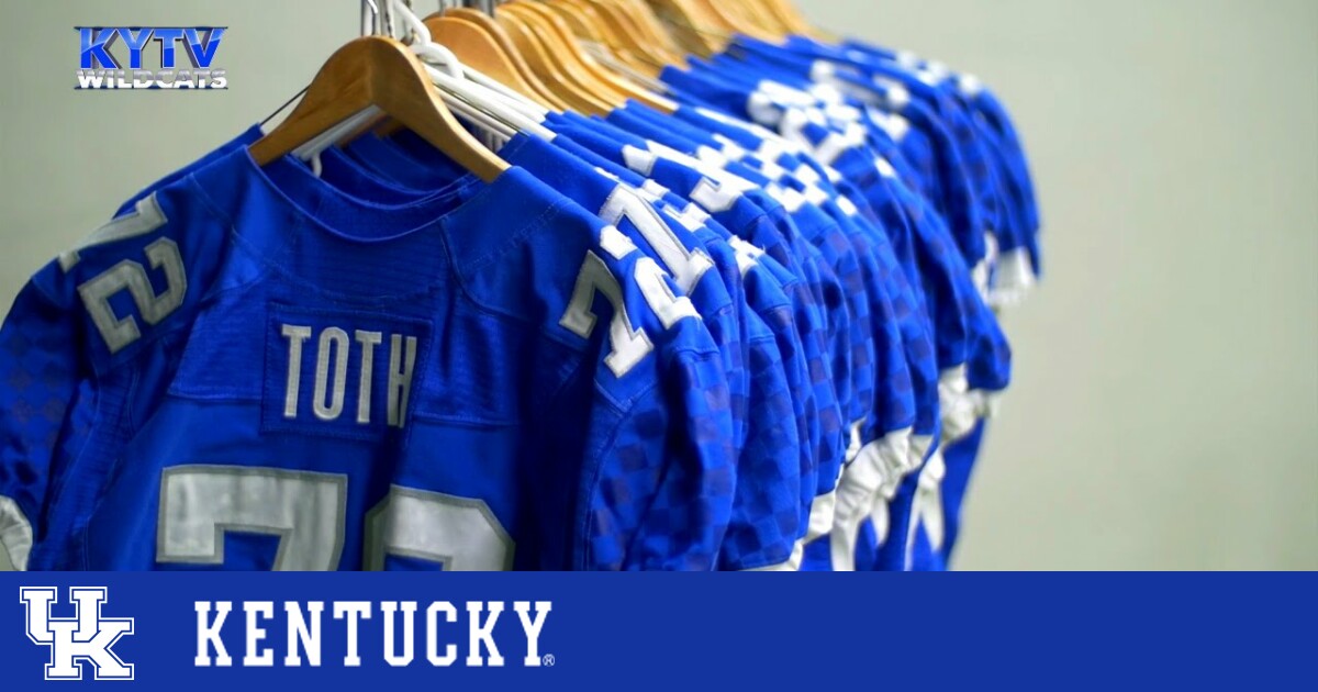 Kentucky Football Jersey Photo Day 2015 UK Athletics