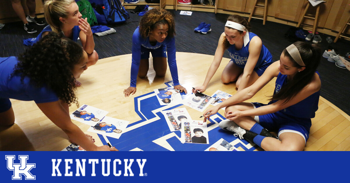 WBB SEC Tournament Community Service UK Athletics