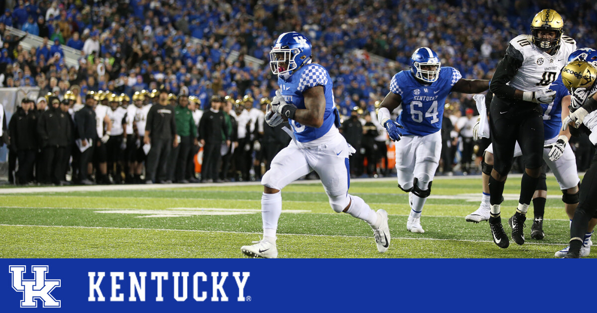 Kentucky Football: Mark Stoops, Josh Allen and Benny Snell recap