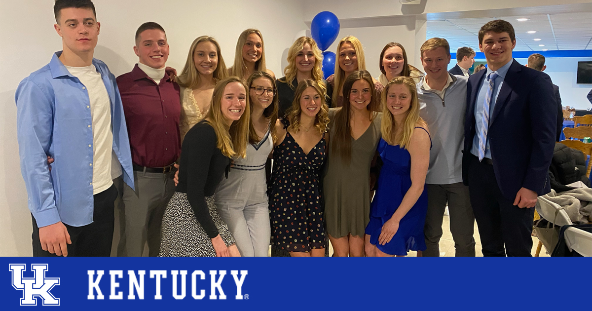 Kentucky Wildcats - Kentucky Swimming and Diving's Riley Gaines Barker is  Kentucky's candidate for 2022 NCAA Woman of the Year!!! #NCAAWOTY 🥳👑💪