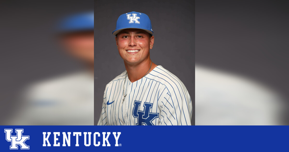 HOOVER, AL - MAY 23: Kentucky Wildcats infielder Grant Smith (12