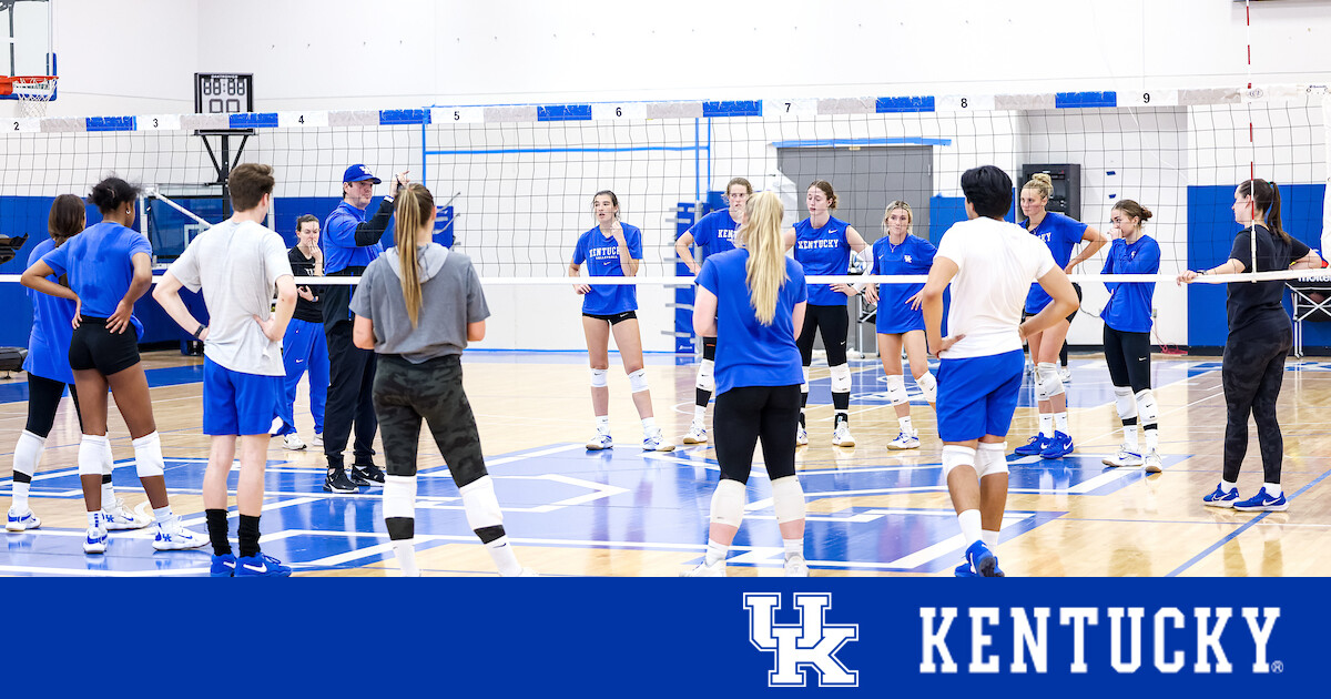 Kentucky Volleyball Slotted Ninth in Initial 2024 AVCA Rankings BVM