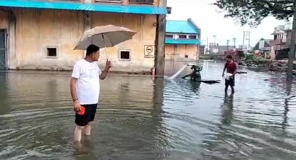आफत: भारी बारिश से केंद्रीय भंडारण निगम का परिसर हुआ जलमग्न–