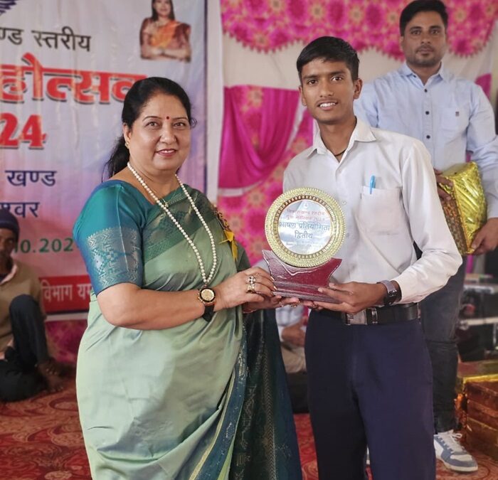 यमकेश्वर: युवा महोत्सव 2024 में महिलाओं, युवाओं से लेकर छात्रों ने दिखाई प्रतिभा–