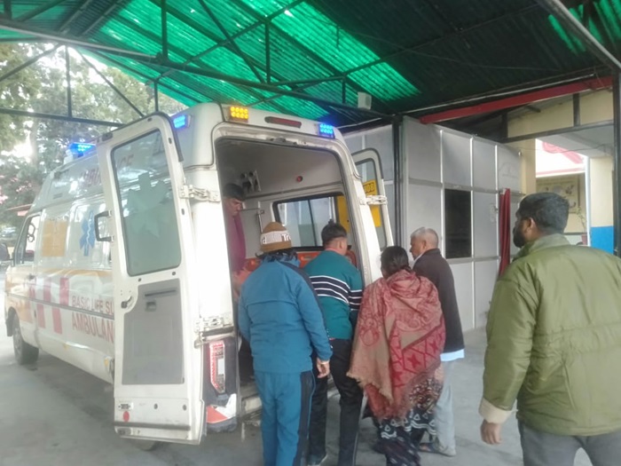 हादसा:सड़क हादसे में पांच लोगों की मौत, 22 घायल हुए–