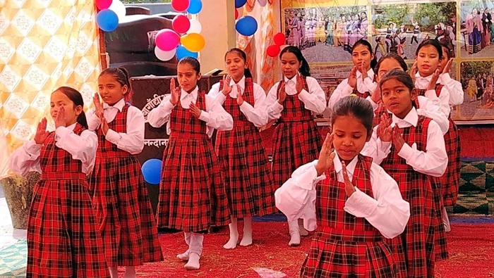चमोली: वार्षिकोत्सव समारोह में रही सांस्कृतिक कार्यक्रमों की धूम–