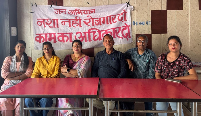 चमोली: उत्तराखंड परिवर्तन पार्टी की नशा नहीं रोजगार दो उत्तराखंड का अधिकार दो यात्रा पहुंची गोपेश्वर–