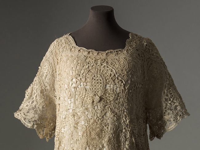 Fashion Museum Bath lace