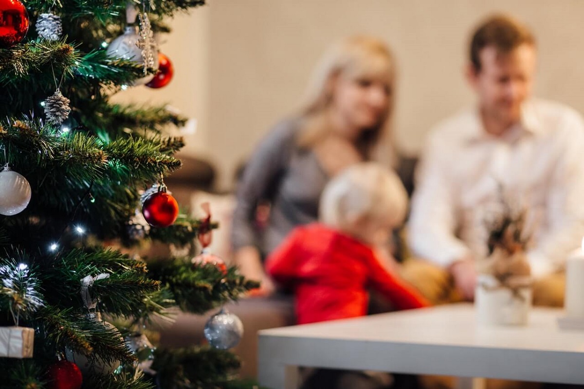 Christmas on a budget: top tips, statistics & alternatives
